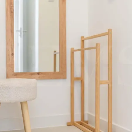 Spacious Gem With Terrace, Bbq And Pool Rems דירה פואנגירולה