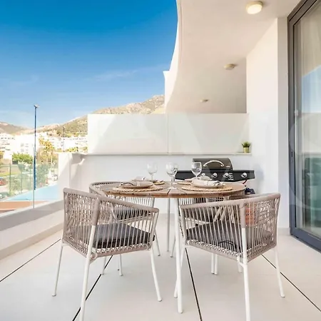 Spacious Gem With Terrace, Bbq And Pool Rems *