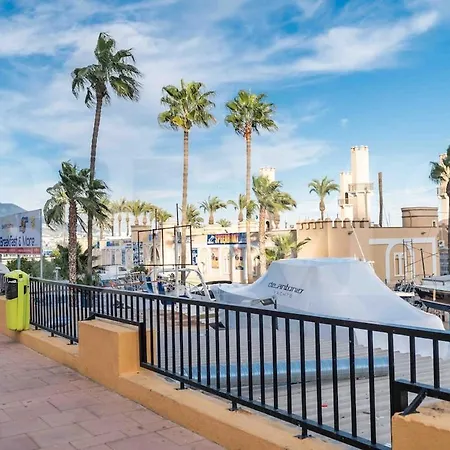 Spacious Gem With Terrace, Bbq And Pool Rems