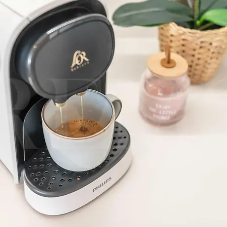 Spacious Gem With Terrace, Bbq And Pool Rems *